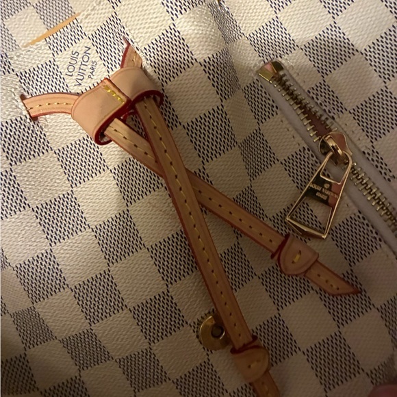 Louis Vuitton White and Tan Checkered Backpack - Picture 3 of 5